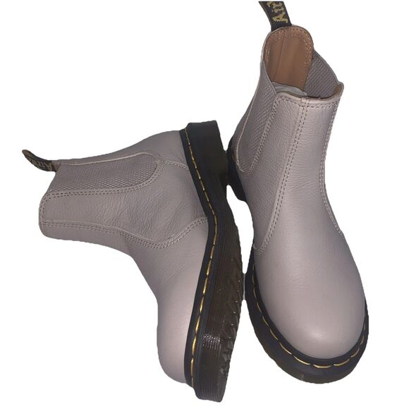 Dr. Martens Doc 2976 Vintage Taupe Virginia Chelsea Boots Womens Sizes 7 - Picture 11 of 11